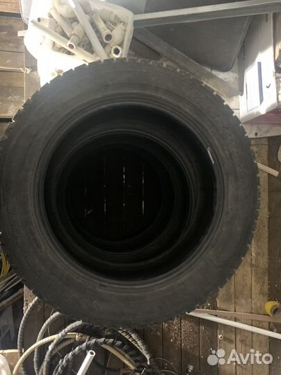 Bridgestone Blizzak DM-Z3 215/60 R17