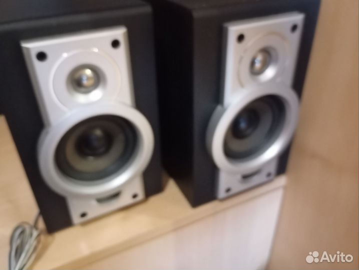 Колонки-динамики