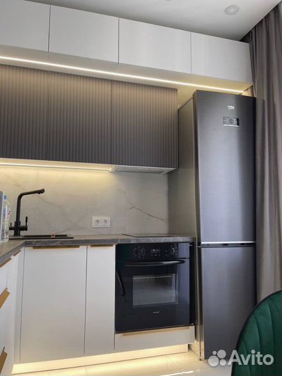 Кухня угловая современная. Рассрочка