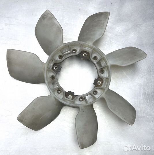 Тойота Превия Крыльчатка вискомуфты