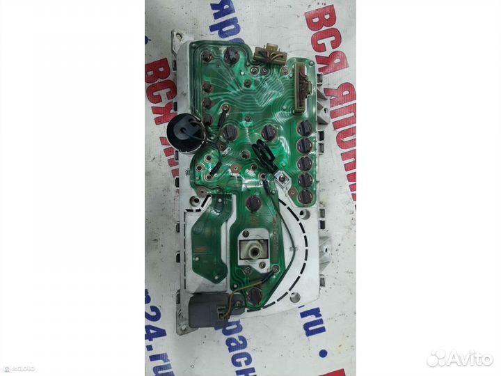 Щиток приборов на mitsubishi fuso FK467/727/617/667/616/417/FK61HK