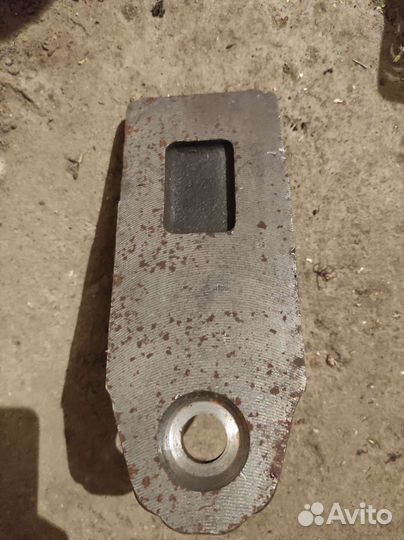 Ушко рессоры