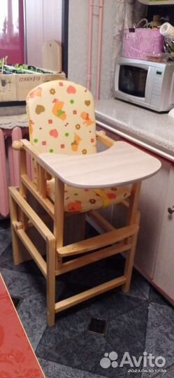 Детский стол для кормления
