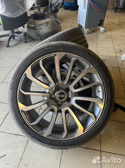 Колеса на Range Rover R22 275/40