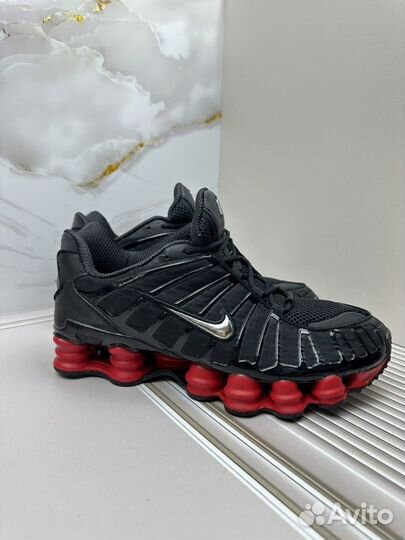 Кроссовки Nike shox