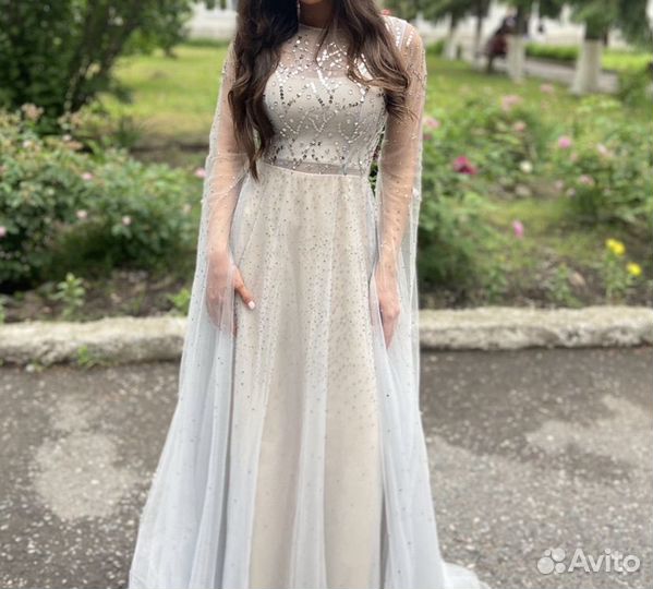 Вечернее платье в пол 42