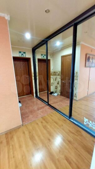 2-к. квартира, 52 м², 4/4 эт.