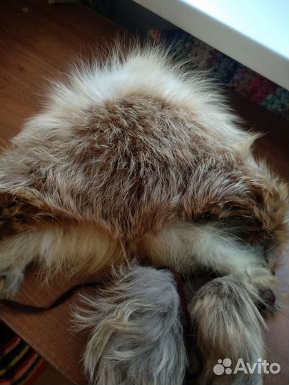 Женская шапка -капор из лисы