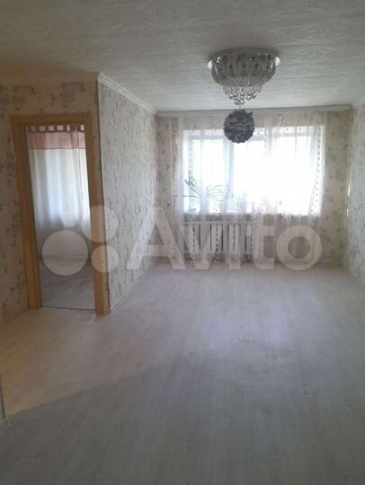 2-к. квартира, 43 м², 2/5 эт.