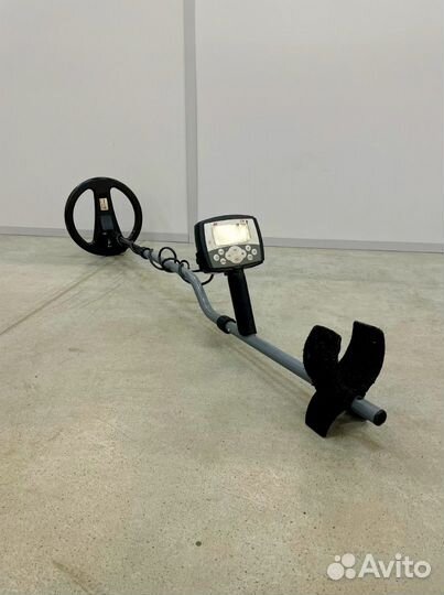 Металлоискатель Б/У minelab X-Terra T74