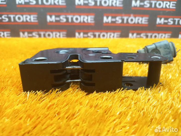 Замок капота Volkswagen Touareg 7L BMV 2007