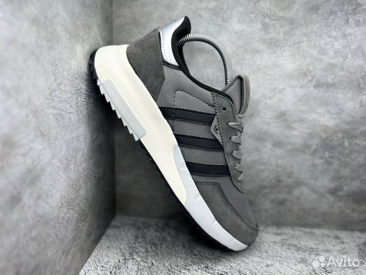 Респектабельные кроссовки Adidas Petropy (Арт.58049)