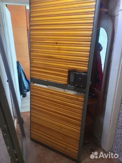 Дверь входная металлическая