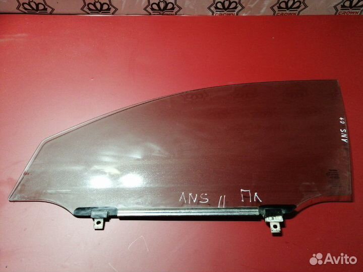 Стекло двери переднее левое Toyota Avensis Т250