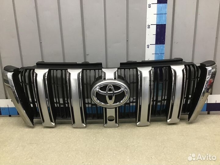Решетка радиатора Toyota Land Cruiser (150) -Prado