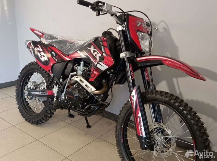 Motond XR 250 Lite 172fmm Красный