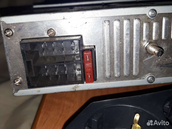 Автомагнитола Supra scd200