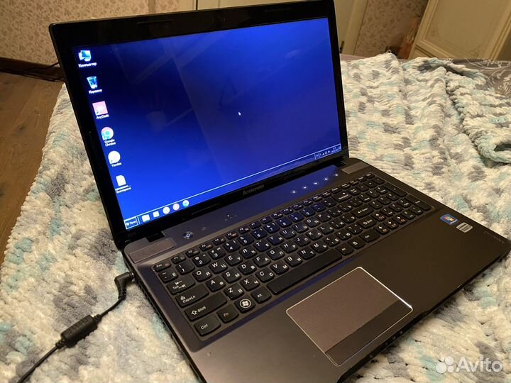 Ноутбук Lenovo IdeaPad Z575