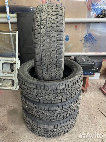 Goodride Zuper Snow Z-507 235/55 R19