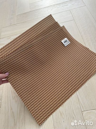 Плэйсматы, сервировочные салфетки на стол