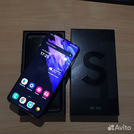 Samsung Galaxy S21, 8/128 ГБ