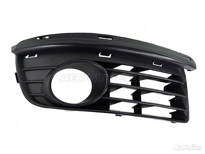 Оправа птф Volkswagen Jetta 05-10 (Справа)