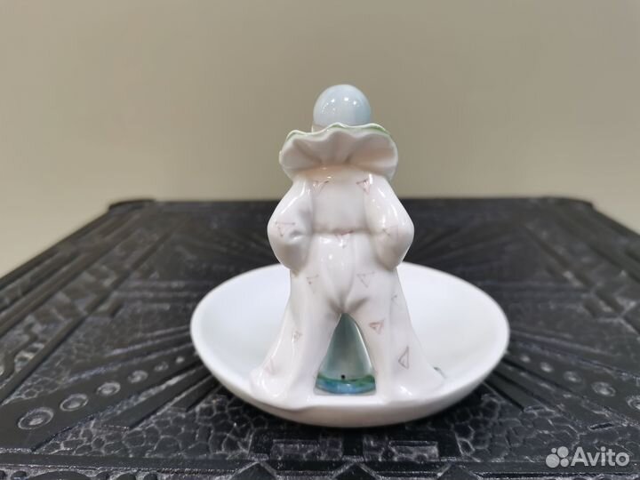 Фарфор пепельница 19 век Европа Германия Пьеро