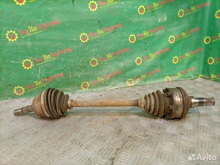 Привод передний левый Volkswagen Passat B3 седан