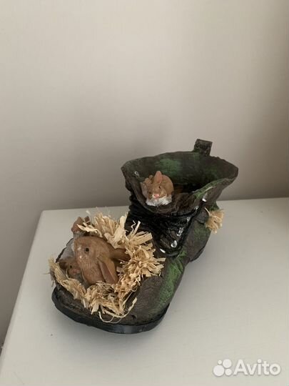 Кашпо с зайцами