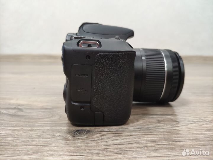 Canon 200D + 18-55mm STM