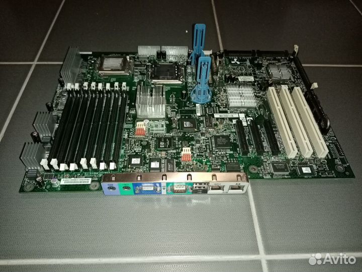 Сервер HP ML350 G5