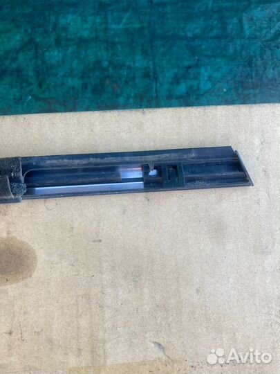 Бархотка задней правой двери Nissan Almera G15