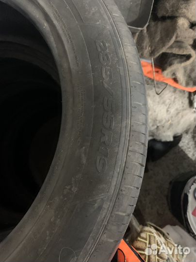 Hankook Ventus V2 AS 235/55 R19