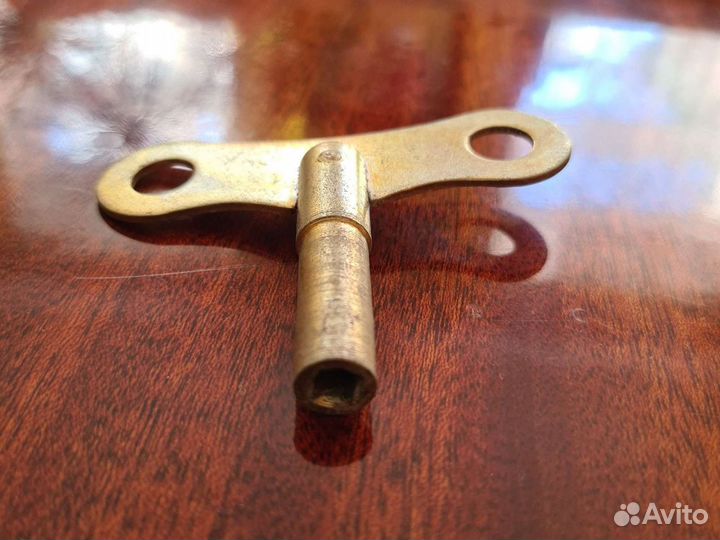 Ключ для заводки судовых часов