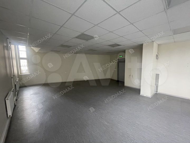 Продам офисное помещение, 77 м²