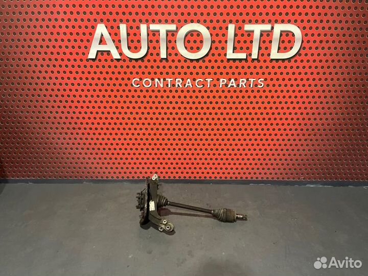 Кулак задний правый Land Rover Range Rover Vogue