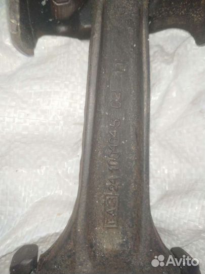 Шатун с поршнем для газ-24