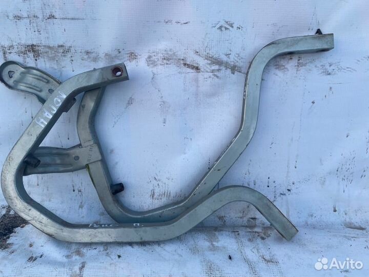 Петля двери багажника Renault Logan 1 1.4 2007