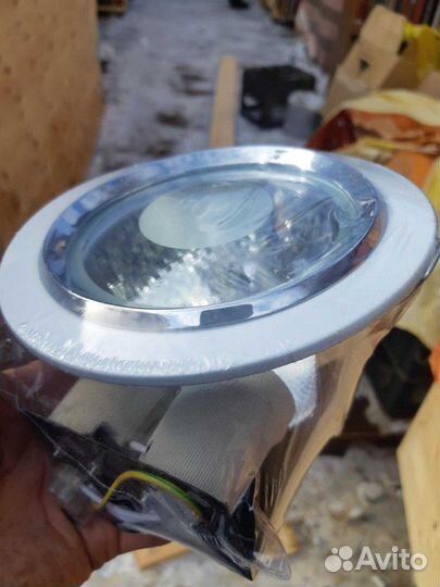 Встраиваемый светильник