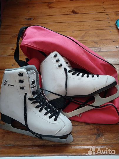 Коньки фигурные