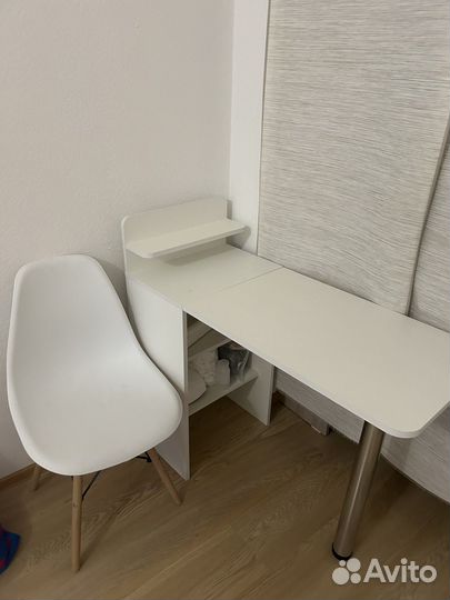 Стол для маникюра