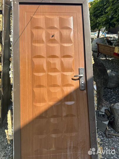 2 Двери входные бу