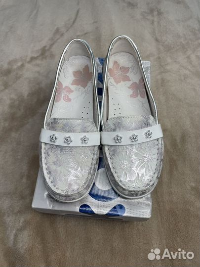 Мокасины для девочки