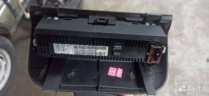 Дисплей бортового компьютера Peugeot 307 rest