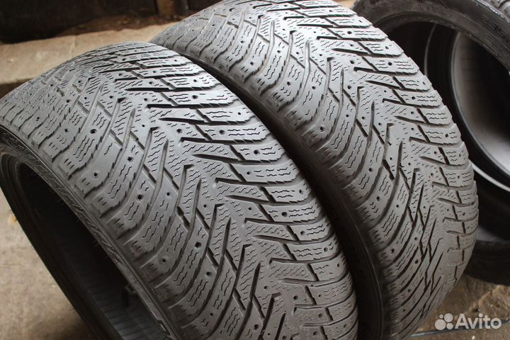 Nokian Tyres Hakkapeliitta 8 235/45 R18 98T