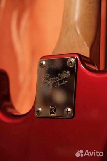 Электрогитара Fender Squier Affinity (Candy Apple