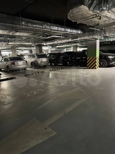 Машиноместо, 13 м²