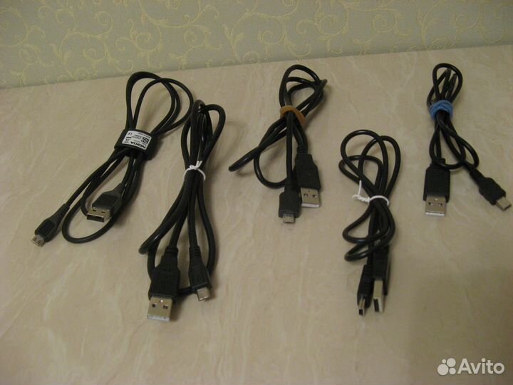 Кабель для зарядного устройства телефона