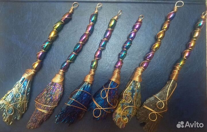 Кианит радужный Ведьмина метла амулет оберег