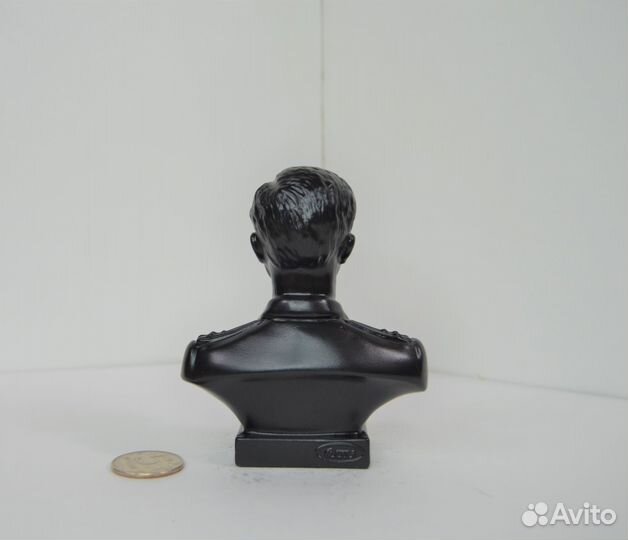 Бюст Гагарин Ю. А. чугун